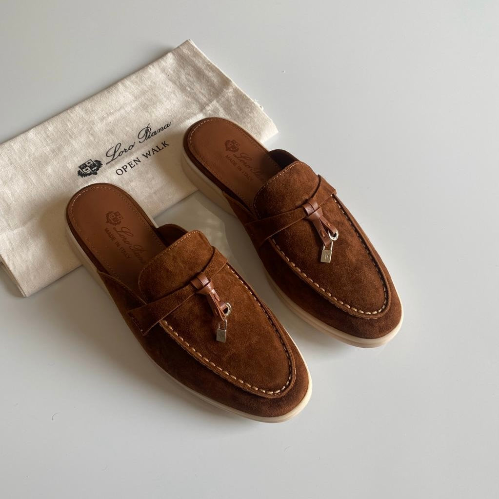 Brown / 36