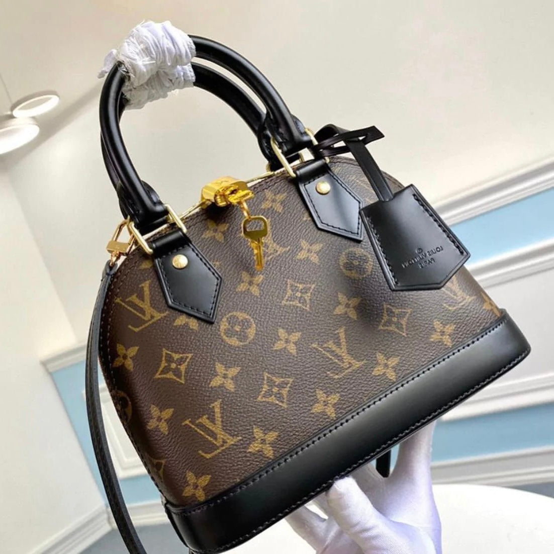 Black Monogram / Without box