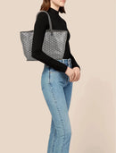 Vivara Signature Carryall